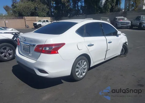 2017 Nissan Sentra S z USA, uszkodzony, nr VIN 3N1AB7AP0HY290781